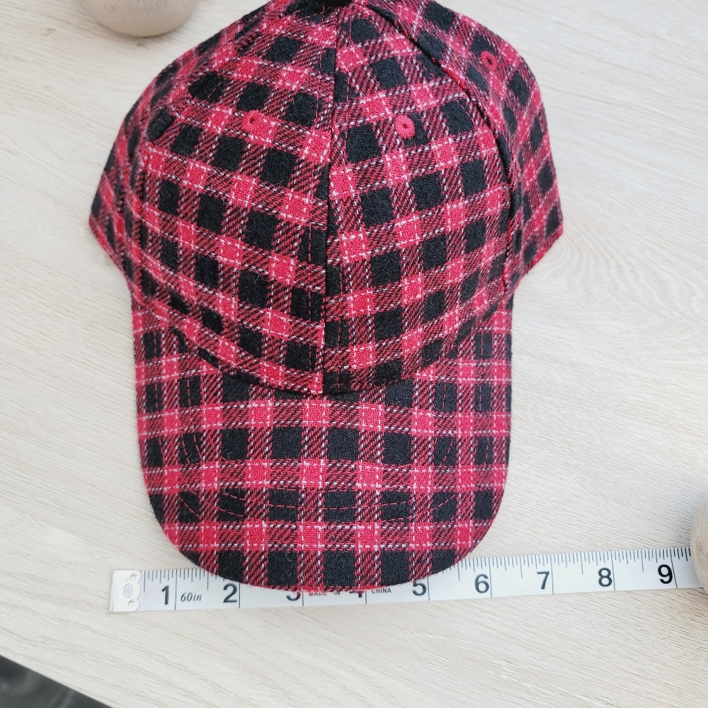 💕 NWT Time and Tru Red Black Mini Check Cap - Picture 10 of 15